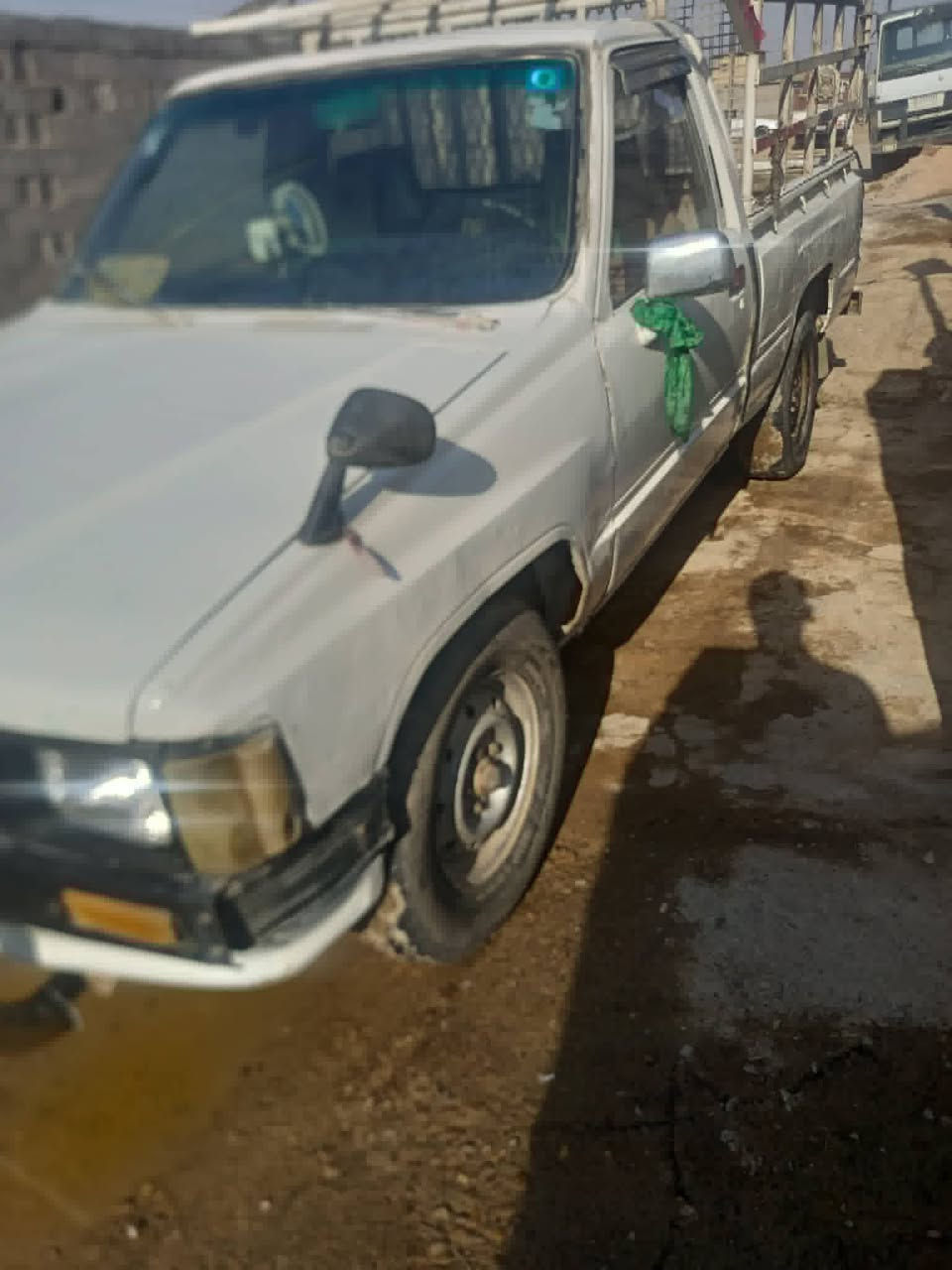 سلام عليكم بيكم موديل ٨٥ بسمي رقم انكليزي سنوية ٣٠ كير ومحرك وشاصي مكفول رقم ديالى سعر ٣٢ وبيه مجال مكاني نهروان أطراف بغداد رقم ***********
