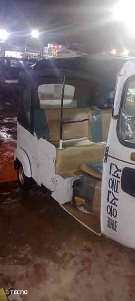 أسلام عليكم تكتك 22رقم وسنوية شهر ل3تكتك جاهزة وخير من لله معمرة لدوس لخلفيةوبكانات صبغ  سعر 7250بيهة مجال حگ لجية بكاني بغداد حي لنصر رقمي ***********
