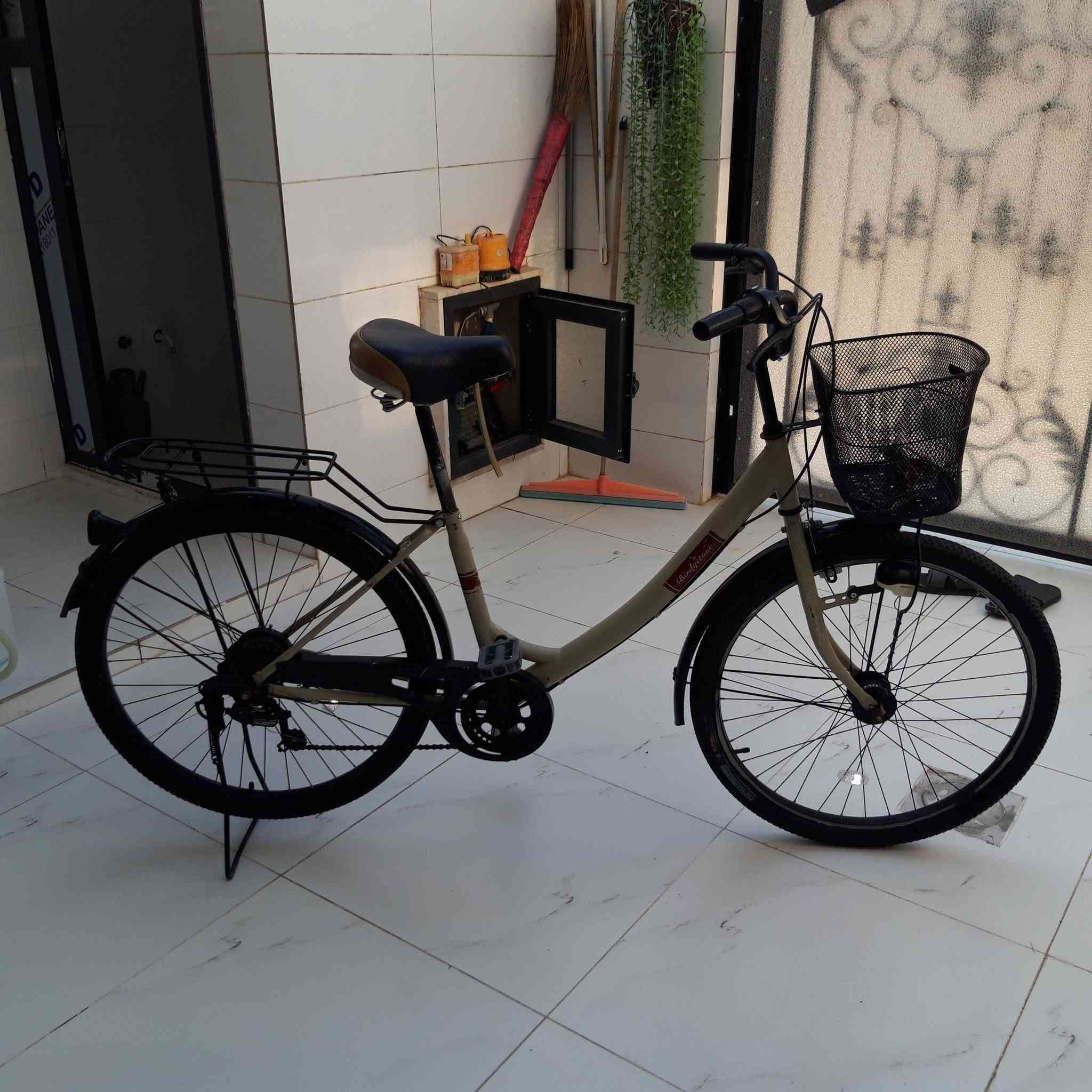 بايسكل للبيع
حجم۲٦ 

ياباني اصلي

 نظيف جدا

اخو الجديد

الكير بلادي

اللايت و الماكنيت بلادي شغال

يفيد الشباب والشابات والشيوخ

السعر۱۲۰الف ومجال للطيبين

العنوان اربيل

ماعندي توصيل

***********

خابر ودلل،

بۆ فرۆشنن پایسکل قەبارە۲٦ 

بۆ کوڕان و کچان و بەتەمەن دەگونجێت

لایت و ماگنێتی بلادیە

گێڕی بلادیە 

تایەی پانە ڕینگی خوار ناکات

یابانی ئەصلە

نرخی۱۲۰هەزار و مجال

ناونیشان هەولێر

ژمارە مۆبایل***********

گەیاندنم نیە .
