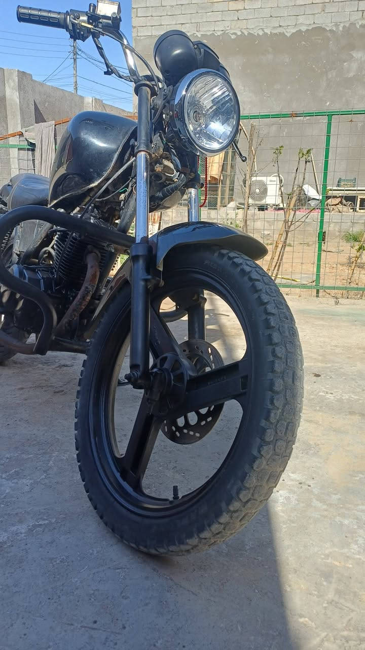 هويشه  مديل 15  كهربايات شغاله سلف هندر  دراجه شلعتهه حلوه  اوراق بسمي  وهاذ رقمي ***********   مكان الحولي 100
