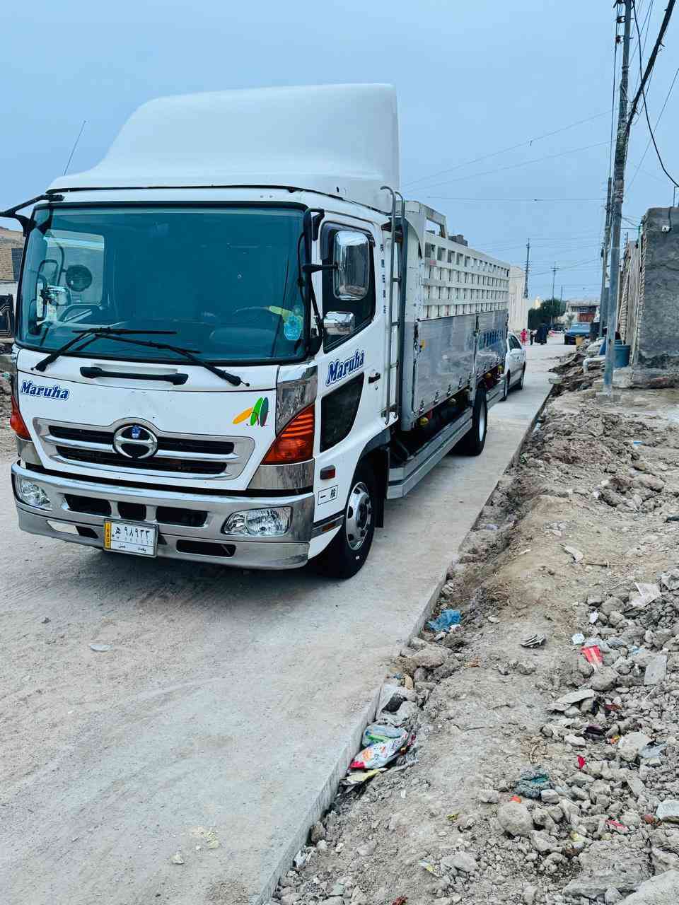 سلام عليكم للبيع هينو شيطان 
موديل 2006اصل مداور ثاني يوم 
مكينه 80فول عادي تخم تاير المامي 17ونص 
والخلفي 19ونص سياره كفاله عامه شرط س
اني مكلف بل نشر هاذه رقم صاحب السياره ***********
