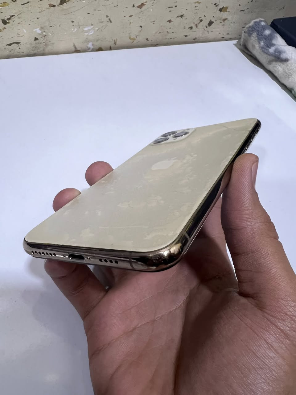 ايفون 11 برو ماكس
مبدل شاشه وبطاريه 100 

ذاكره 256 تك سيم

نظافه 85% جهاز مرتب بل استخدام والشحن فول

سعره 260 بي مجال 

مكاني بغداد

***********
