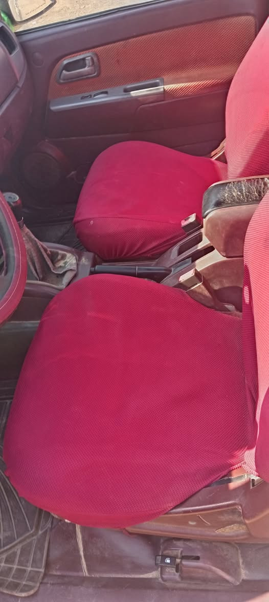 سلام عليكم سياره كرتويل رقم ديغار سعر ٤٣ وبيه مجال حك جيه وديل ٢٠١٣  كير ومكينه وغرفه وكربيات جديده رقم ***********
