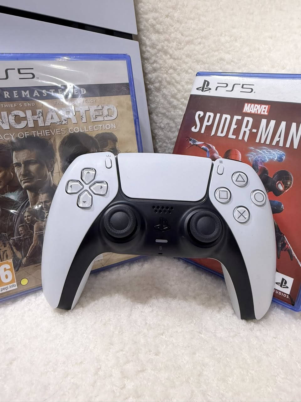 مساء الخير للبيع ( Ps5 Slim Uk 1TB ) 🔥
الجهاز استعمال ايام قليلة جداً ، اشتريته لأخوية الصغير صف سادس ابتدائي قبل نصف السنة وهسه طنكر يريد يريد يرجع للـ Pc 😆

الجهاز يجي ويا جوستك مالته وقرص سبايدر مان + Uncharted جدد الاقراص بس سبايدر مان لعب بيها ساعة وحدة فقط + شاحن جوستك اصلي من سوني مع ملحقاتها والكارتون مالتها 

الجهاز نظيف جداً ونظافة 100‎%‎ شخط واحد مابي وكدام عينك تفحصة وتشوفه  

كلفني كامل بـ 900 الف 

ورايدة بـ 750 الف فقط شامل الاقراص وشاحنة الجوستك 

مكاني كربلاء وماعندي توصيل الي يريده ينورني ويجي ياخذه وبالعافية عليّ 🙏


**إذا كنت صاحب هذا الإعلان وتريد حذفه لأي سبب، رجاءا أرسل رسالة إلى الدعم الفني**