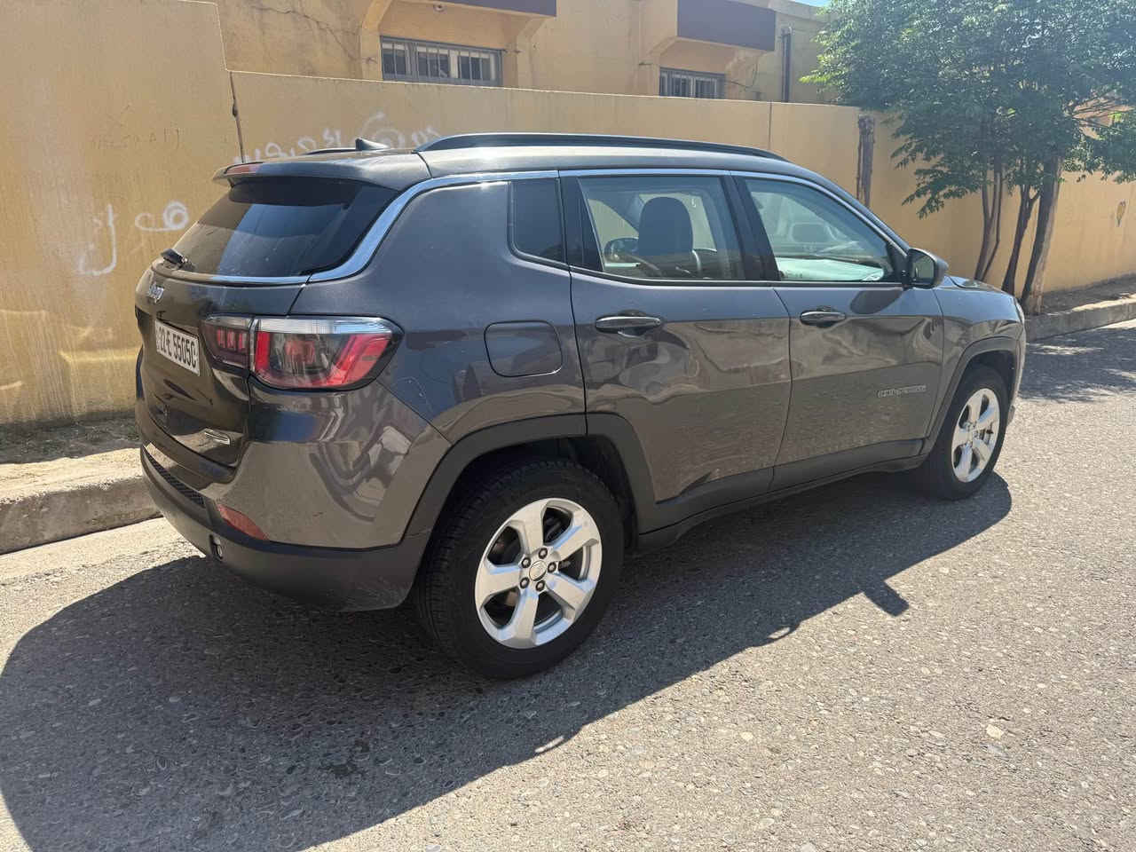 جيب كومباس 2018 
54 مايلا يا جوي 
3 قتعيت سبغ ن كه ل هه ردوو دكما بي سه قف 
بولند يه ف باني كه تي هنده بخسه يت كه تينه منه جيكرينه 
سياره كه له ك يا باقشه  هنده بخسه يت لي هه ين ساري 
كير محرك شه رت 
تبريد شه رت 
تخم تايره جديد 
شا شه مه زن 
بريك كاره با هي فول فوله به س بي سلا هيته 
3 ان 4 وره قه خرامه يل سه ر ديش سه عري ايني نه خار دهوك, العراق


**إذا كنت صاحب هذا الإعلان وتريد حذفه لأي سبب، رجاءا أرسل رسالة إلى الدعم الفني**