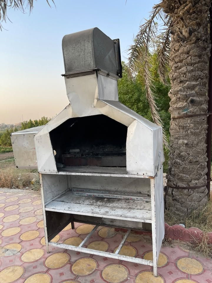 سلام عليكم
متاح 

براد شغال جديد مستخدم قليل+ مجمده شغاله جدد + مجمدات تثليج عدد ٢
شياش كباب +شويته مع مفرغه وشيلمانه+ كنده تقطيع لحم + نشرات ظوئيه
+ كنارات حديد +ميوزه عدد ٣ (٢ المنيوم واحد حديد)
ماطور ماء
رقمي ***********
