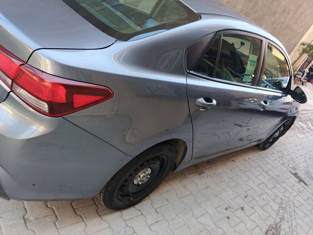 السلام عليكم كيا ريو 2020 جاهزه 1600 دوش دبل نوزل 3 انظمه قياده اوتماتيك وعادي وسبورت 8نمر تحكم ستيرن جهتين ماشيه 78 الف ميل فئه S حادثها بلمنشور بنيد مبدل بدون شواصي رقم بغداد دولي باسمي سعرها 96 بي مجال للطيبين مكاني بغداد الوشاش قرب المنصور ***********
