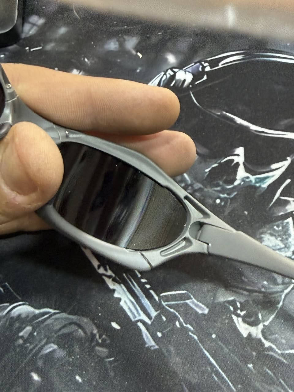 نضاره اوكلي معدن ثقيل .. ع اول تم ١٠ شرط اصلي


**إذا كنت صاحب هذا الإعلان وتريد حذفه لأي سبب، رجاءا أرسل رسالة إلى الدعم الفني**