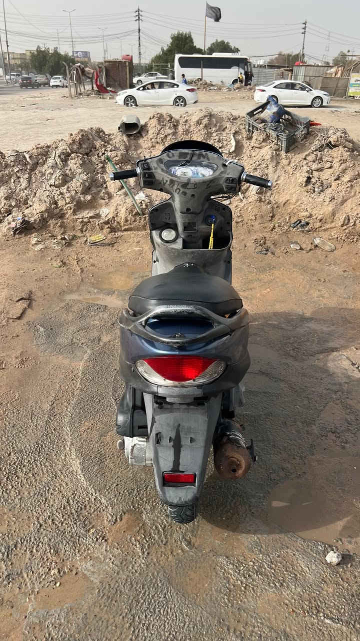 سلام عليكم 
كامكو بيع فقط 
مكينه مفتوحه الدراجه جديده
السعر 450الف 
العنوان نجف كوفه 
***********
