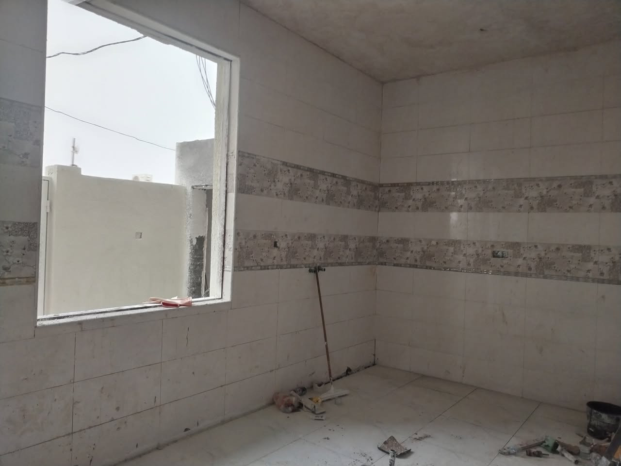 #يالله (اللهم صل على محمد وآل محمد)

#بيت زراعي 110 متر للبيع تسليم مفتاح 🔑

#البناء طابوك صب كونكريت شغل درجه أولى 👍

#يحتوي على غرفه وصاله ومطبخ وإستقبال وصحيات

#العنوان ناحية أور (السديناويه) حي الحسين قرب مجمع بشير قرب المنتزه الجديد قرب مدرسة صفي الدين

#خدمات كامله ماي ومجاري وكهرباء وانترنت ضوئي بالباب وشارعه 10 أمتار ومنطقه جداََ هادئه

#السعر 55 وبيه مجال قليل أرخص من هيج ماكو ☺️

للإستفسار الإتصال على الرقم ***********
