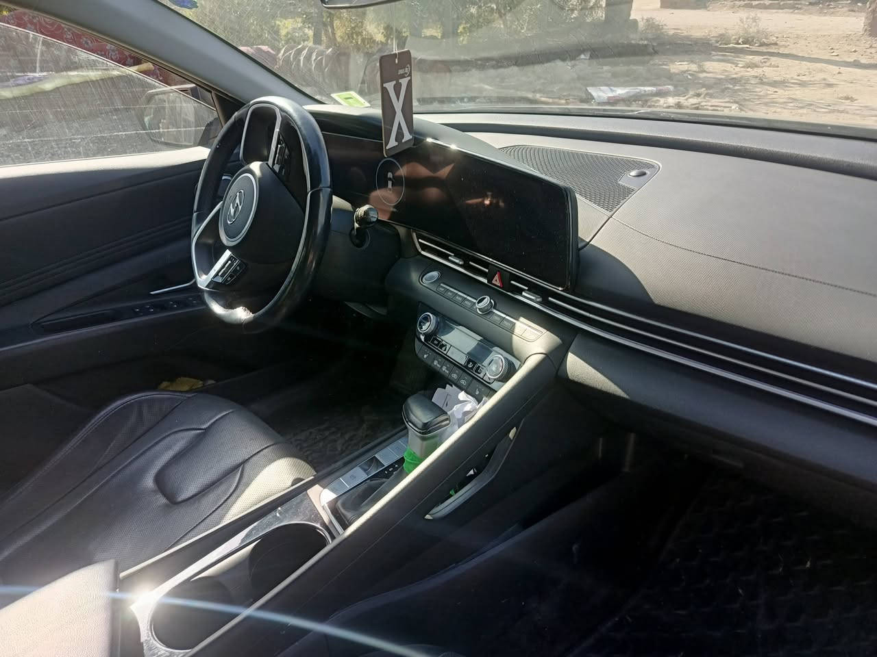 اسلام عليكم
الانتره. موديل 2023 دخول جديد  فول 1/1 جاملغ بدون دواخل 

المواصفات.فتحه تحكمات استيرن كشنات جلد تدفئه تبريد
سايد بريك دكمه  سياره بدون إرباك 

رقم الهاتف ***********

غير متواجد عله افيس بك
