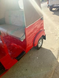 تكتك للبيع 2018مصبوغه صبغ عام اوراق بيه مكينه موديل 20السعر 4200او بيه...