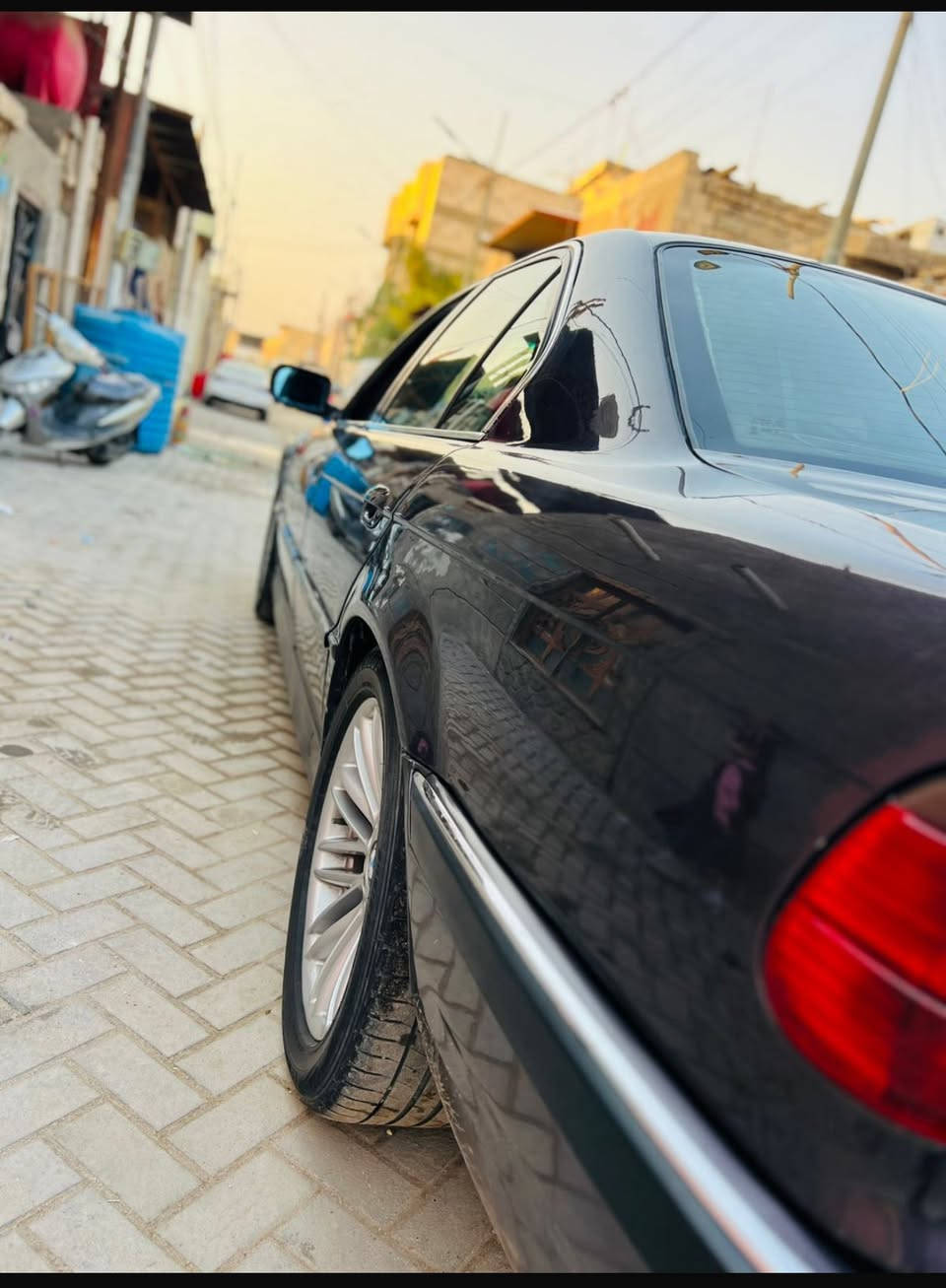 بي ام خفاش مديل 96 سياره مصبوغ جماليه جاهز من كلشي 
سعر 75 وبيه مجال قليل رقم تليفون ***********
