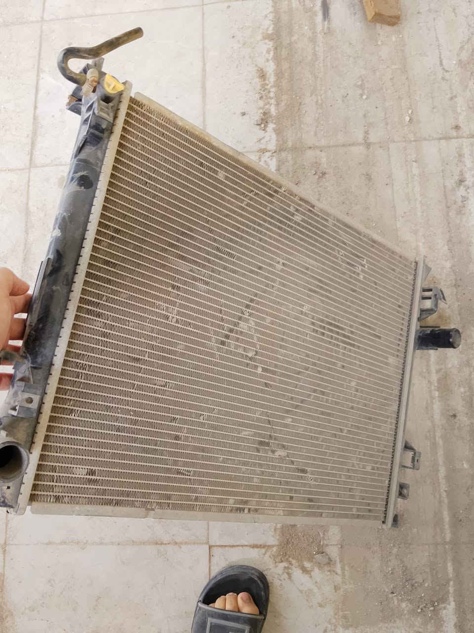 السلام عليكم
واتر بم  مال 3.6 ب35الف
راديتير مال3.6 مكسوره الطبه مالته 35 كلشي مابي بس الطبه مكسوره 
عقل كشن مال كلايسلر s سعرا25الف
دبت ماء راديتر جديده 40الف
للتواصل ***********
