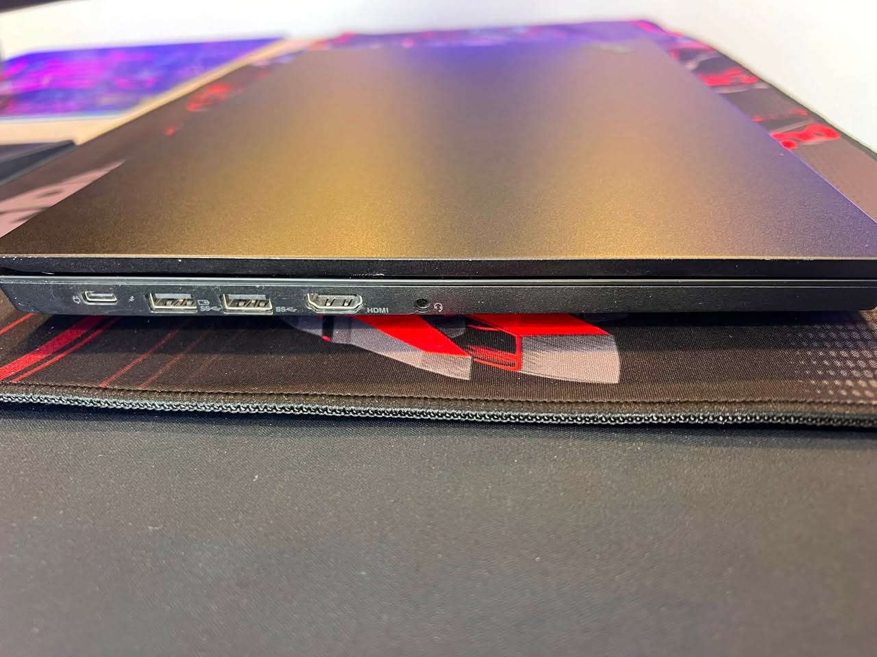 فقط 480 ألف دينار عراقي
رقم:*********** WhatsApp 

الضمان: ضمان لمدة شهر

عرض مميز جداً على لابتوب Lenovo T15 المستعمل!
مواصفات قوية:
 معالج: Intel Core i7 جيل عاشر
 ذاكرة: 8 جيجابايت
 تخزين: 256 جيجابايت SSD
 شاشة: 15.6 بوصة بدقة عالية (FHD)
 كرت شاشة منفصل: AMD Radeon RX 640 بسعة 2 جيجابايت، مناسب للألعاب الخفيفة والتطبيقات الرسومية.

الكمبيوتر في حالة جيدة جداً، وتم فحص جميع الوظائف للتأكد من أنها تعمل بشكل مثالي

توصيل: متوفر إلى جميع أنحاء العراق مقابل 10 آلاف دينار عراقي فقط
