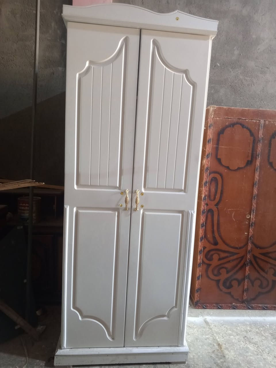 كنتور خانتين ب70 ميز مراية ب40 عنواني رميثة اشتري  ميز نضد وكنتور ***********
