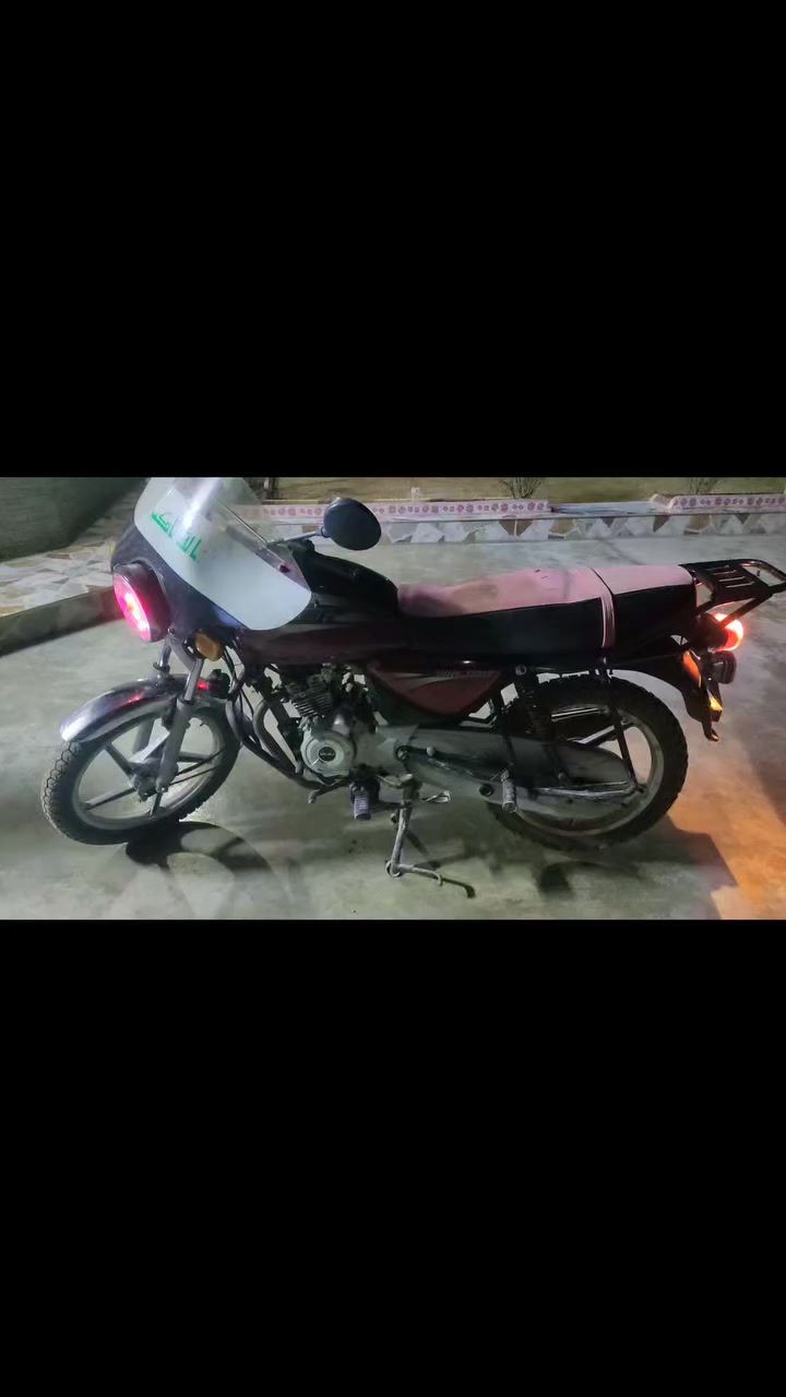 🔹 دراجة بوكسر للبيع 🔹
🏍️ موديل 2018
⚙️ حجم المكينة: 125
🔄 4 كير
📌 الدراجة بحالة جيدة وجاهزة للاستخدام
💰 السعر: (650) قابل للنقاش
📍 المكان: قضاء تلعفر
📞 للاستفسار الاتصال على:
1️⃣ ***********
2️⃣ ***********
