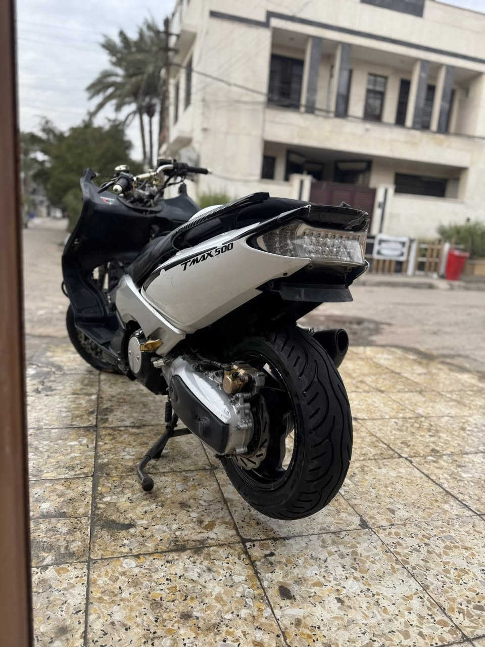 سلام عليكم تي ماكس 2007 مكينه كفاله عامه ما مفتوح برغي بيه كهربائيات كلها شغاله نقصها جاملغ وبجم السعر ١٤مجال قليل حك الجيه بيه دراجه اذا مفتوحه مكينه اخسر كروتك وجيتك عنوان بغداد البنوك ***********
