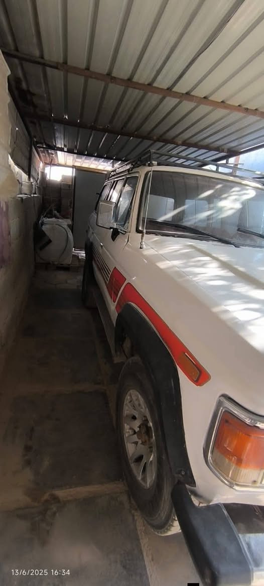 لاندكروز مكينه بلاد كير ٤نمرنوع السياره. لاند كروز
موديل 84
سياره بلادي 
مكينه.  كير. اكسل. بلادي 

احله من الصور 

السنويه مجدده  2030 

تخم تاير جديد 

النضافه كما موضح ب الصوره 
و بعد احله 

الاستفسار الاتصال ع الرقم 
***********
قحطان الحسيني
