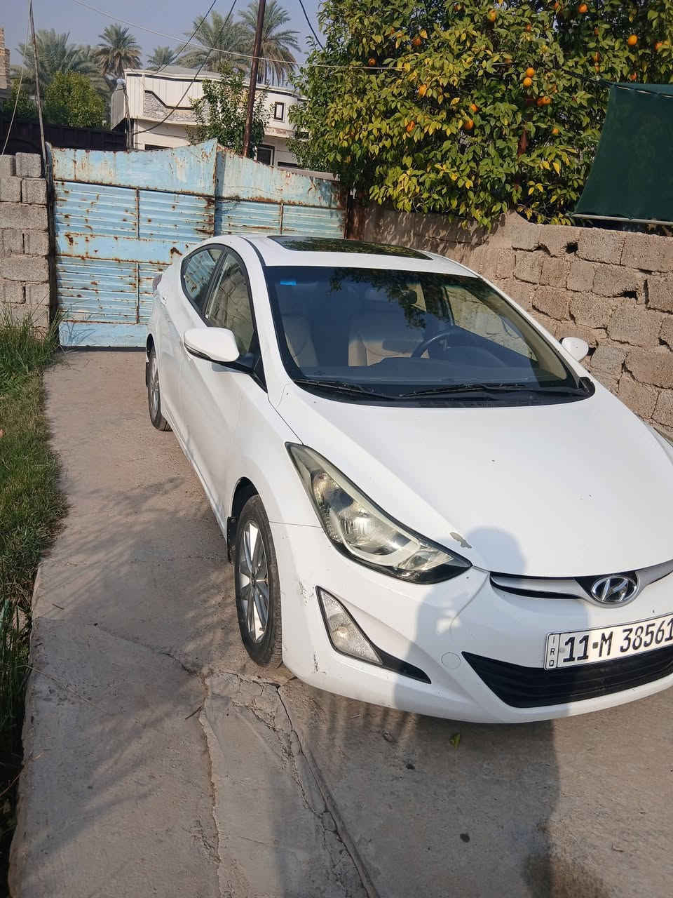 اسلام عليكم 
للبيع النتره خليجي موديل ١٦ 
مكينه ٢٠٠٠
تخم تاير جديد
رقم بغداد تحويل مباشر  
السونار موجود او واضح 
بيها قطعتين صبغ جاملقات خلفيه ثنين او باب مفتوح 
السعر ١٢٠ او بيها مجال
مكان السياره بغداد 
***********
