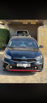 سيارة فورتي 19وارد امريكي فول مواصفات عده بصمه وفتحه شاشه كبيره قياده ...