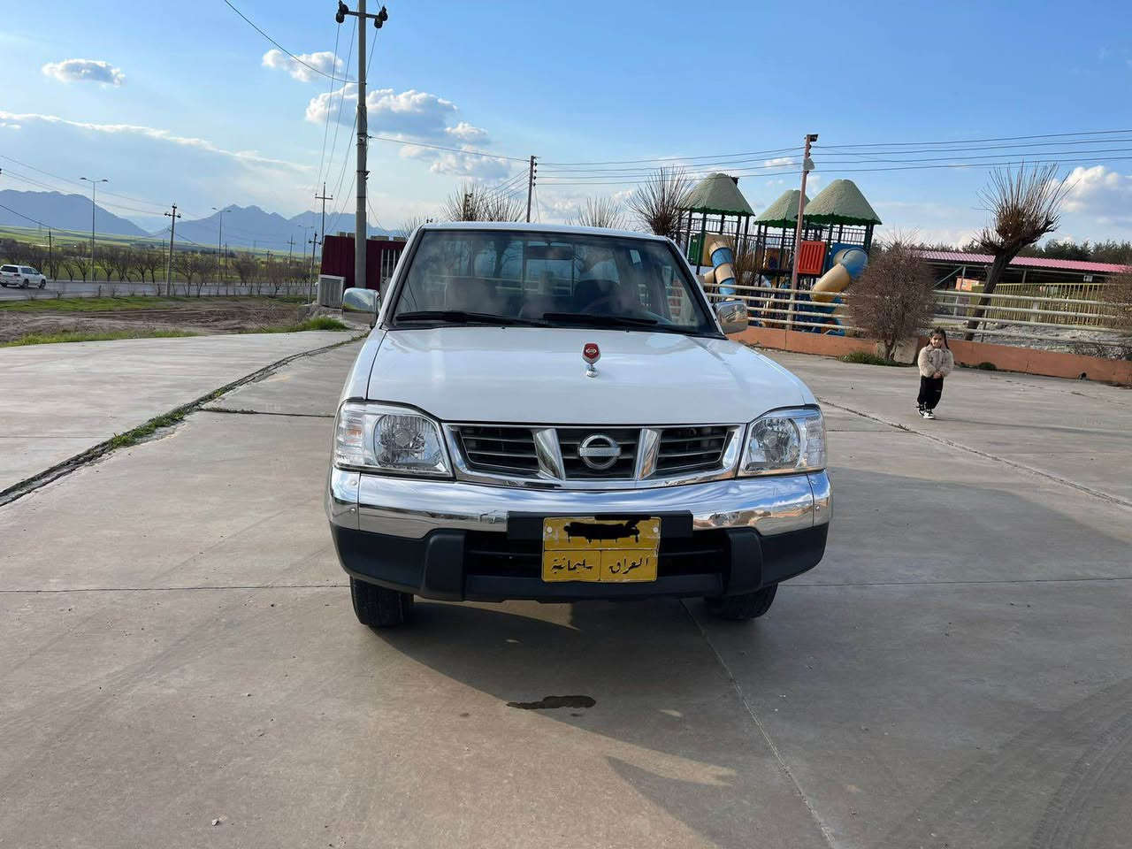 نیسان ٢٠٠٩ 
بەشەرتی گیرو مە کینە و اکسل
سە یارەکە لای سایەق بۆیاغ
سەقفی بۆیاغ 
لە وینە کاندا دیاریم کردووە زەربم لیداوە
سە یارە کە رەقەم سلیمانی سە نە وی تازە بە سەر چووە
٤ تایە لۆک 
نمونە لە جوانی 
مالی دۆستە 
پاشو پیش کە بس 
***********
*********** بشدار, السليمانية
