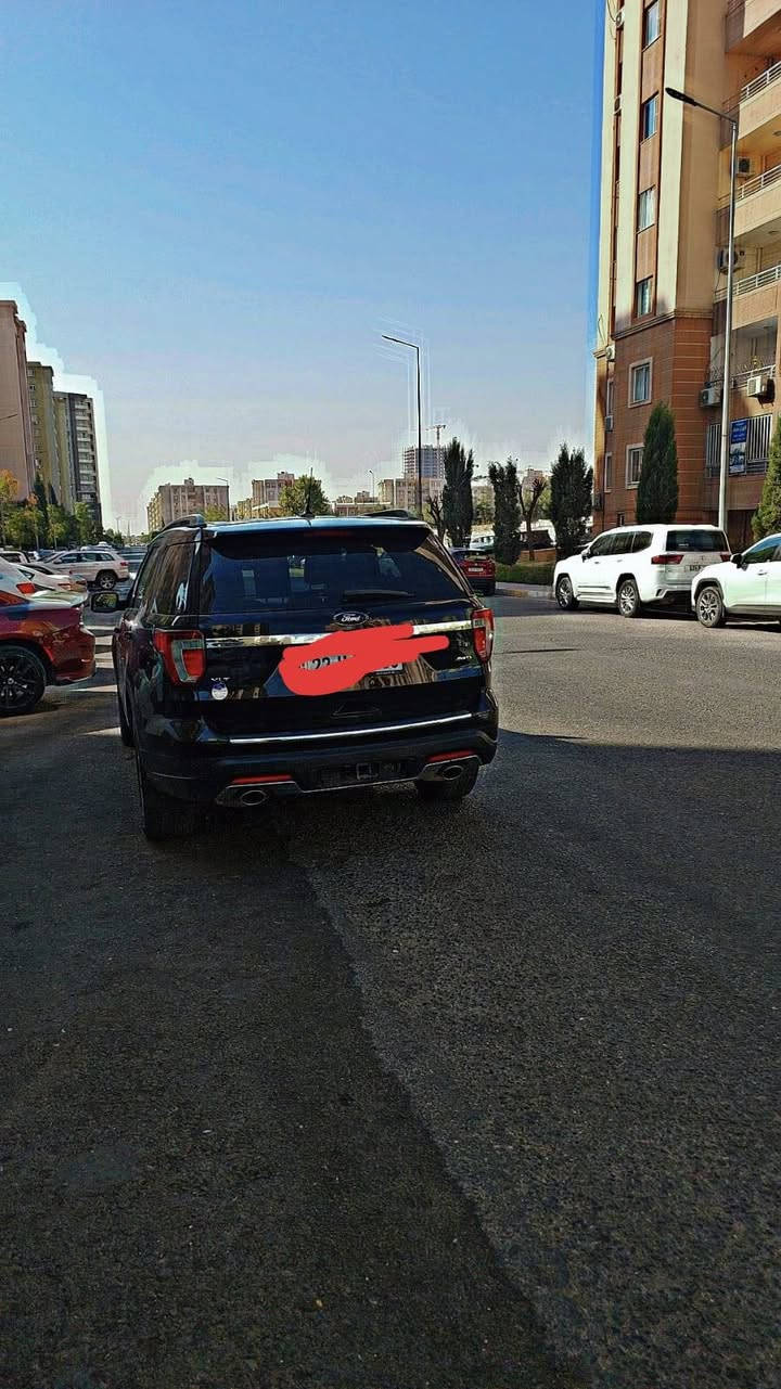 فورد اكسبلور 2018 فول فول موصفات
كشن كهربائي 
كشنات جلد 
كشنات سياحي  معروفة مواصفاتها مايحتاج شنو بالك مواصفات بيها 
للتواصل ***********
