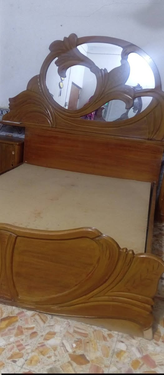 جرباية وميز مراية وزاوية سعر 200وبيها مجال قليل


**إذا كنت صاحب هذا الإعلان وتريد حذفه لأي سبب، رجاءا أرسل رسالة إلى الدعم الفني**