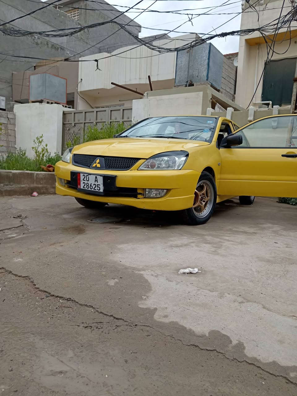 السلام عليكم لانسر بومه 2010 رقم ديالئ سنويه لل٢٩ بسمي بيها قطع صبغ ابيع احزام بدون دواخل لالغد ولا شاصي
تخم تاير جديد قبل شهر شديته
محرك وكير خير من الله
صدرها ٦٠ بالميه 
مجاول وبلاكات جديد نوزلات جدد دهن كله ميتاسو اديرلهة
السياره حلوه ونظيفه مال جناي نصبتها حلوه
نقصهة كمبريسر تبريد
مكان السياره ديالئ بعقوبه
السعر خاص او الاتصال
***********
