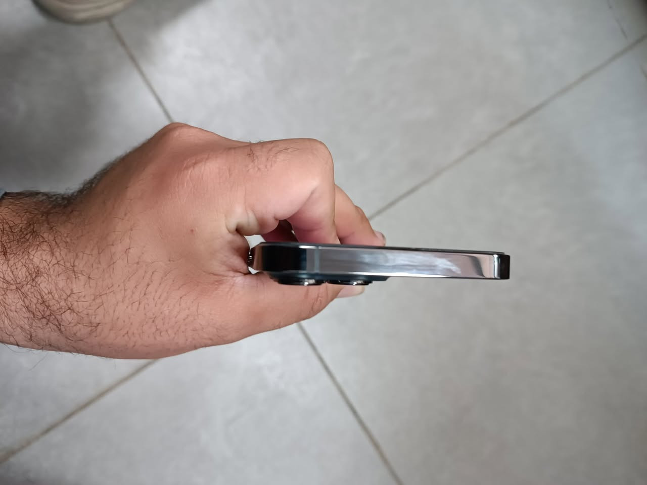 ايفون 13برو ماكس للبيع امريكي نضيف تفاصل اكثر بالخاص السعر 650 وبي مجال او مراسله ع واتساب او خاص ماسنجر ***********
