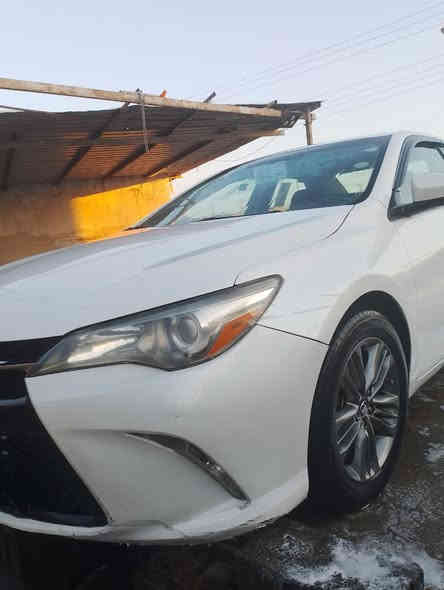 سلام عليكم 
كامري للبيع موديل 2017 وارد امريكي
السعر 155$ورقه
هاتف ***********
