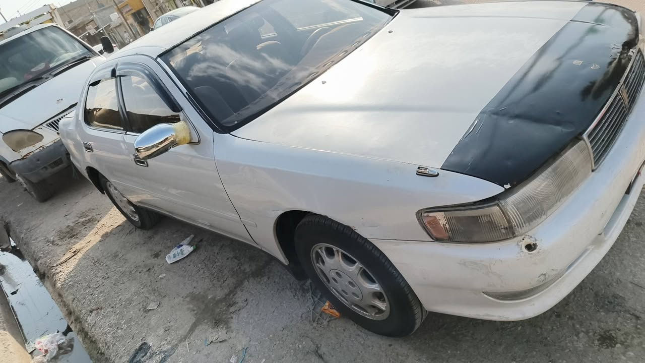 السلام عليكم سياره كرسته نفخ 93 رقم كربلاء مشروع وطني 
مداور ثاني يوم 
گير اومحرك كفاله شرط لاتنقيص ولاتبخير  اوتبريد ثلج  كفاله حداديه نضيفه 
مكفوله من الاصوليات والعيب الشرعي والگص والنقل 
دواخل جديده كهربائيات كلها شغاله 
تخم تاير جديد عربانه خلفيه جديده 
شغل واطلع وين متريد سياره مال بيت 
السعر 55 اوبيها مجال  واذا اكو مراوس كورلا حسب القناعه ترهم
المكان الناصريه غراف 
للاستفسار ***********
