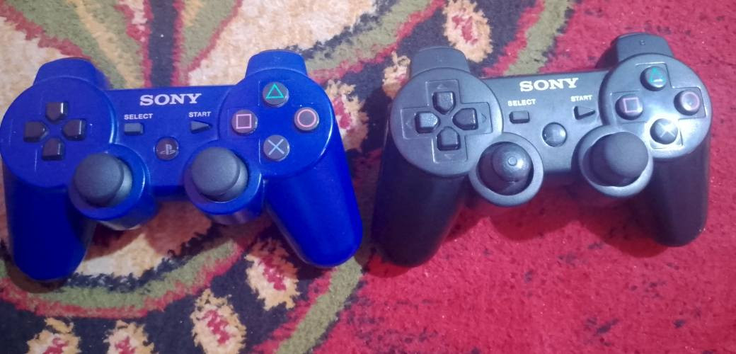 السلام عليكم شباب
جهاز بلايستيشن 3 مهكر مستعمل نظيف ذاكرة الجهاز 320 گيگابايت مع كامل ملحقات يحتوي الجهاز على 17 لعبة وسعره 125 الف وهذا رقمي للتواصل على الواتساب *********** ولا يوجد توصيل مكاني البصرة الزبير
