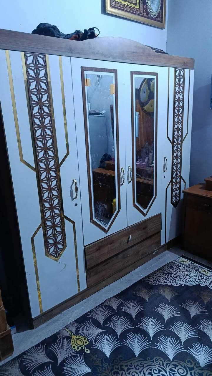 للبيع قيم وأخذ اخو الجديد مكاني حي الغدير 
***********
