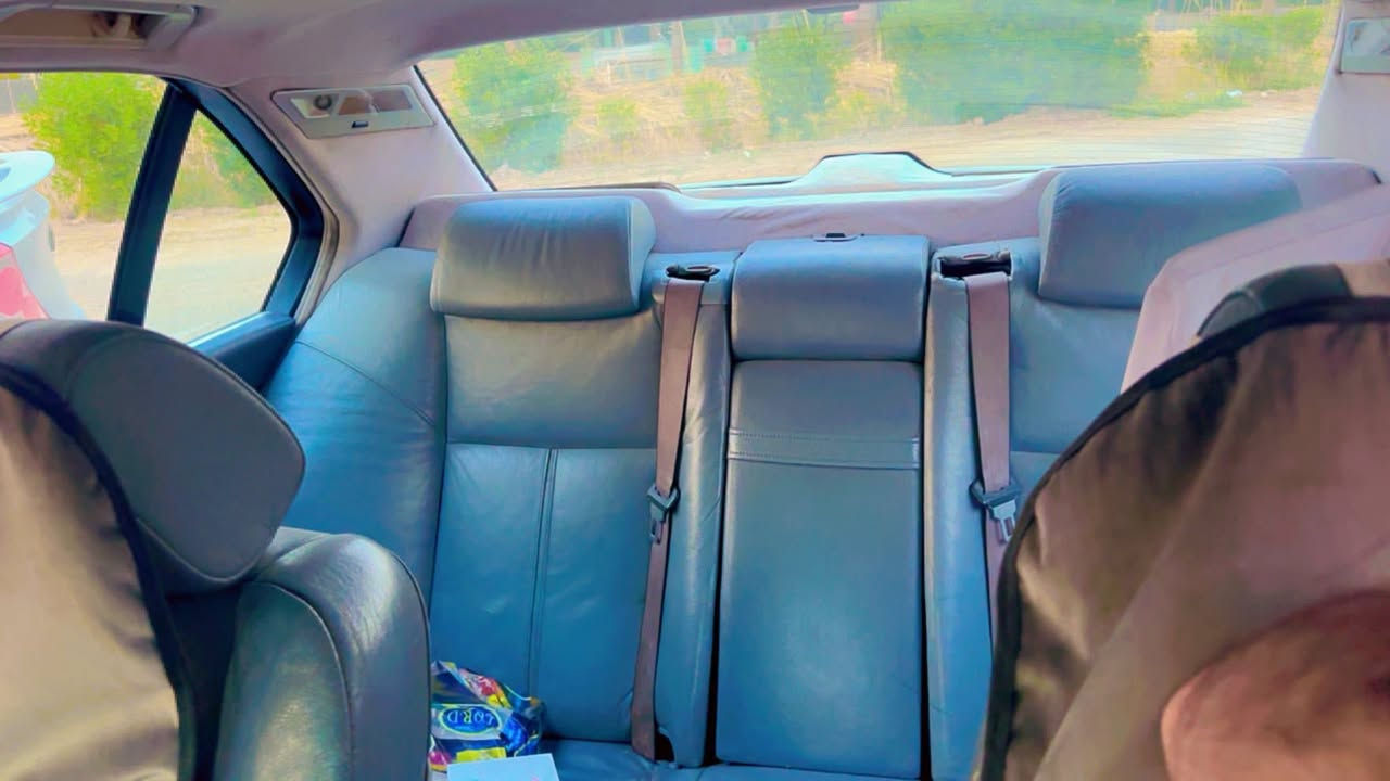 ((( BMW))) 
(((نظيفة جدا وجاهزة))) 
السلام عليكم 
مكانها بغداد
موديل ٢٠٠٠ 
حجم ٤٤ 
داينمو مي 
فول مواصفات
دبل جام 
شاشة 
كامرة 
مري شفط 
جنطة شفط  
السيارة جاهزة 
ادامة كاملة مجاول باتري ونوزلات وبلكات
نشطة جدا 
تبريد جيد جدا
السعر 105 
***********
