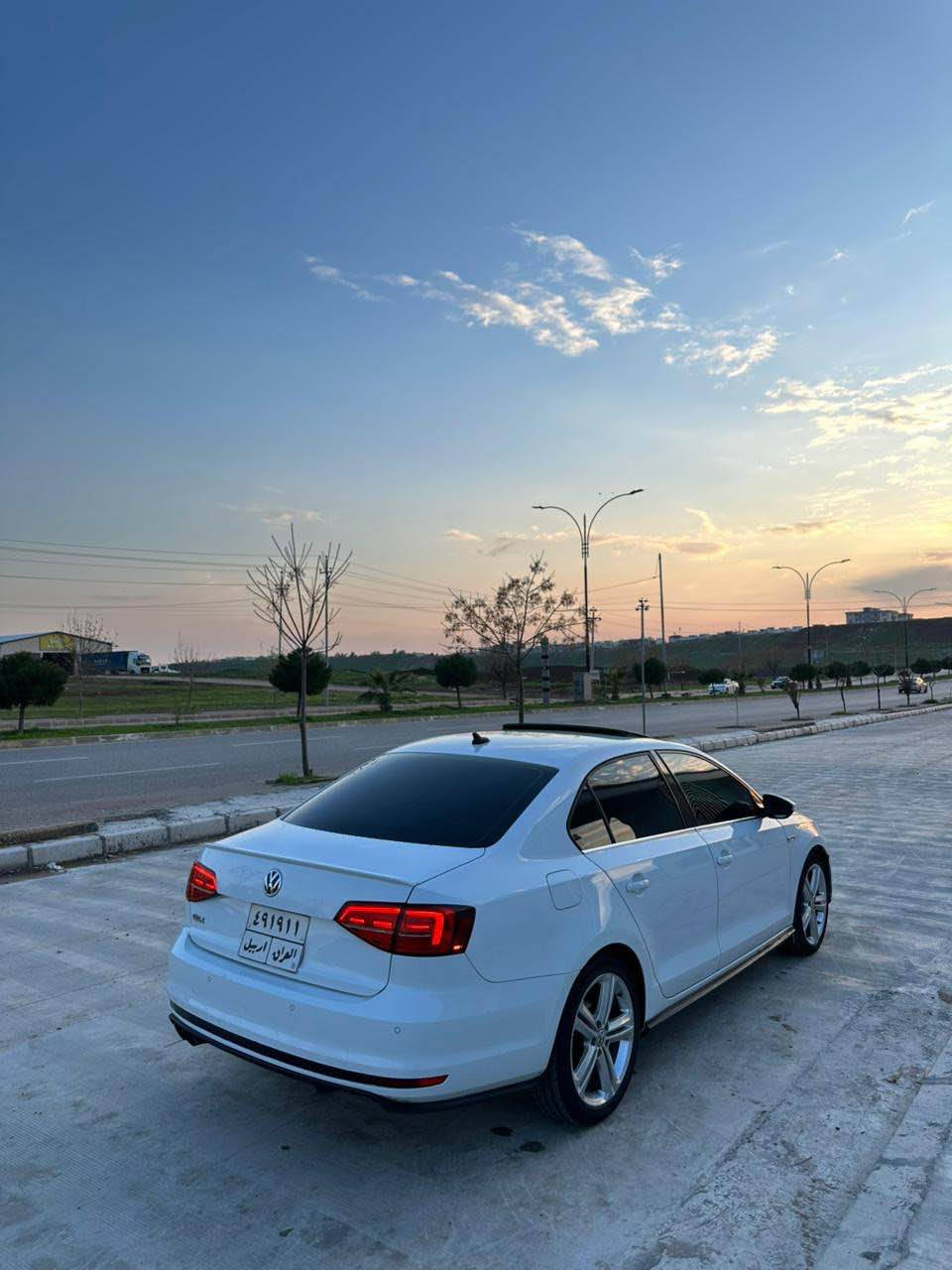 تلفون***********
فولكس واگن جيتا٢٠١٧ Gli
مواصفات GLI فول فول بصمه سلايت كوشن جلد كوشن كاره با كوشن هيته ر ده بل گير شاشه كاميره حساسات لايت زينون تحديد سرعه سوكان فوليوم ويل كروم ئاوينه كاره با فول فول 
٢بارجه صبوخ بئ ژورئ 
گير محرك تحويل وكاله غرامه ب شرت
سعر١٢٤ ورقه مجاليكي كم اكر, نينوى
