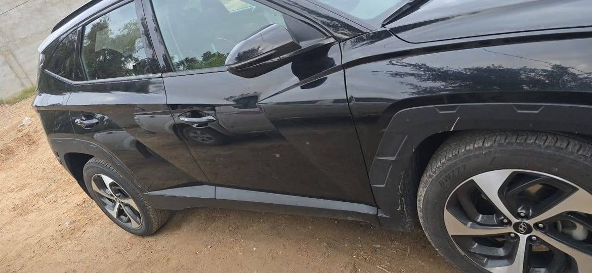 السلام عليكم
توسان ٢٠٢٣ فول مواصفات واحد على واحد ضرر جداً بسيط بدايه البنيد جهة السكن بدون داخل  الباقي كفاله عامه ماشيه ٢٧ الف السعر ٢١٥
رقم صاحب السياره ***********
