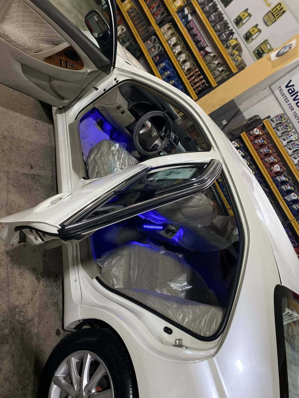 كامري ٢٠١١ خليجي نصف مواصفات كير محرك   مامفتوح  شرط بلادي  تحويل سنوية جديده ٢٠٢٨  لديه بطاقه وقود شرط تحويل سونر داخل صوره لاستفسار اتصل على ***********  عنوان كركوك رحيم اوه فرع توب ستي السعر. ١٣٠
