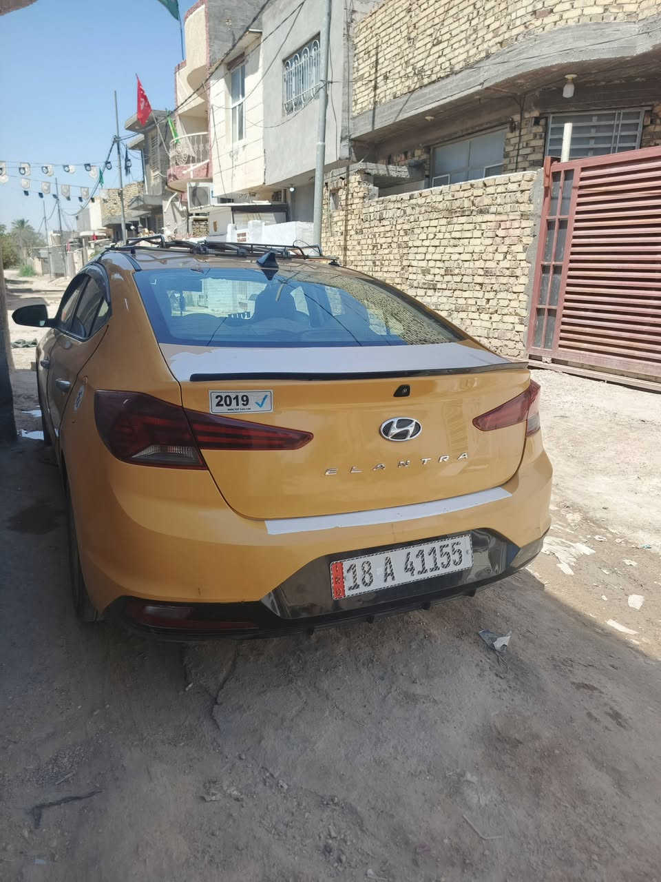 سلام عليكم  للبيع سيارة الانتر 2019وارد امريكي  ضرر  كلش خفيف   

محرك 2000دوش  
كير ايتي  المرغوب  
 تخم تاير جديد  
حداديه  صدر كل شي جديد  
السيارة  بسمي  مصفره هيئه وغرامات  
تبريد   تدفئه  شغال 
منضومه زنون  
مثبت سرعه  شغال 
رادار خلفي  
 كامره  R
رادار امامي  توقف ذاتي 
دوشمه  ارضيه جلد 
دوشمه  كراسي جلد  
السيارة  كامله  من كلشي   
تواصل واتساب ***********
