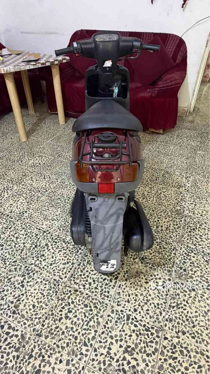 السلام عليكم 
دراجه بطه خطين فحل دراجه جديده صار 3 اشهر نازله رمبه ماشيه 6000 الدراجه شلعه او معدل تعبر ال60 االعنوان الكاظمية الرقم *********** بغداد, العراق

