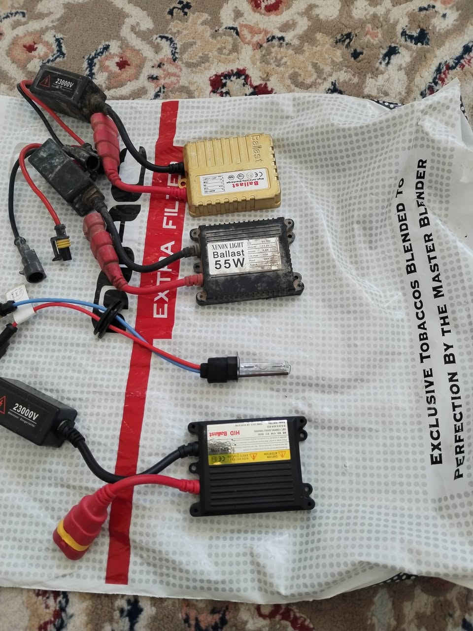 طوافەی مازدا                   8 هەزار
3 کەتف زینون وتەک لایت   10 هەزار
جهاز ام بي فایەر                8 هەزار
***********
