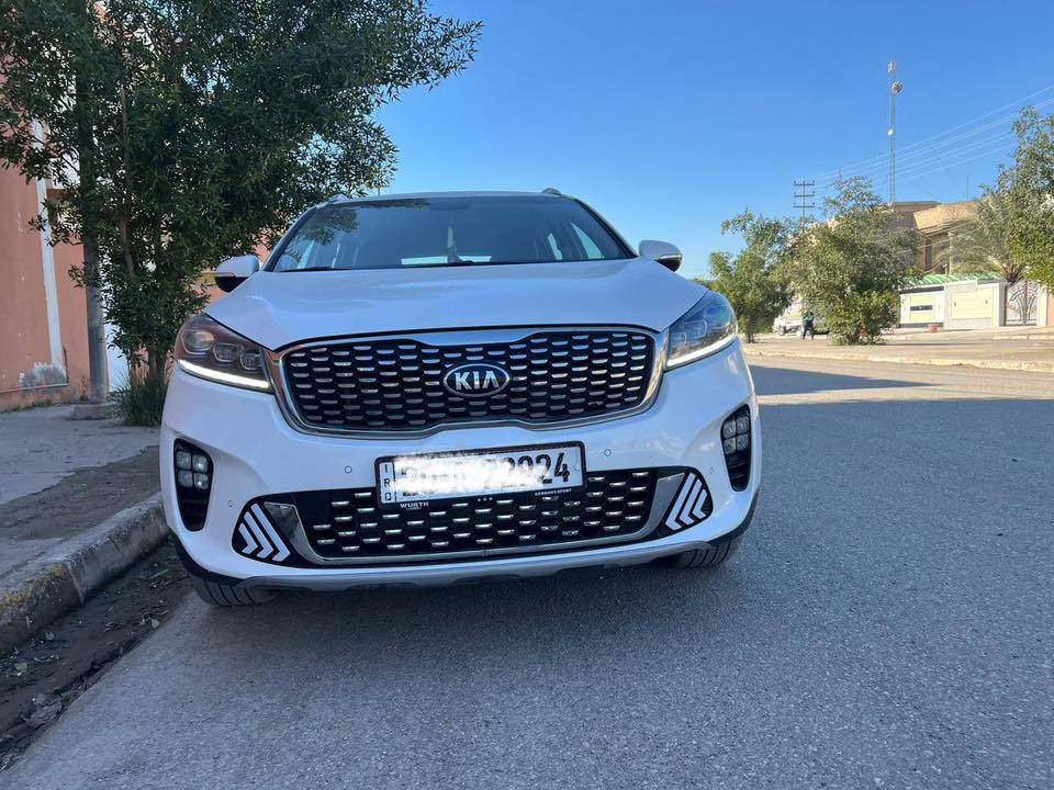 كيا سورنتو خليجي 
رقم الماني مشروع وطني 
موديل ٢٠١٩ شكل ال٢٠
لون ابيض 
٦ سلندر ٧ راكب 
فوووووول مواصفات بدون فتحة 
بصمتين: تشغيل وتقفيل 
بردات خلفية اصلية 
الباب الخلفي كهرباء 
كشنات جلد اصلي لونين 
كشنات ٢ كهرباء 
شاشة كبيرة اندرويد 
جي : بي: اس : خرائط طرق 
كامرة دوارة اصلية 
حساس امامي وخلفي 
مري شفط مع القفل 
تحكم استيرن فول 
حاكية : ابلوتوث: اوكس 
كيجات السرعة زئبقية 
شاشة الدشبول الكترونية 
نظام ايكو درايف 
نظام سبورت ورياضي وعادي 
تبريد ابيانو لمس 
تبريد ٣ قطع ثلج 
مانع انزلاق وانحدار 
اضواء ترحيب بليدات 
علامة سورنتو بلدوسة 
لد امامي وخلفي 
لايت زنون اصلي 
اشاير بلمري 
يدات نيكل اصلي 
ويل اكروم ١٩
تخم تاير جديد لك 
ماشية ٥٩ الف اصلي 
لايت اسود ٥ عدسات 
كير ومكينة وصدر وحدادية وتبريد خير من اللة 
كفالة بدون قطرة صبغ وبدون ضربة وتبديل واشخوط وبارد وصبغ 
سيارة جديدة ومال بيت مابية اي نقص 
الرقم الدولي الجديد/ هزة جديدة/ سنوية جديدة 
كتلوكات الشركة موجودات// البصمة الثانية ممستخدمة// 
السعر ٢٣٨$ نهايتة
***********
