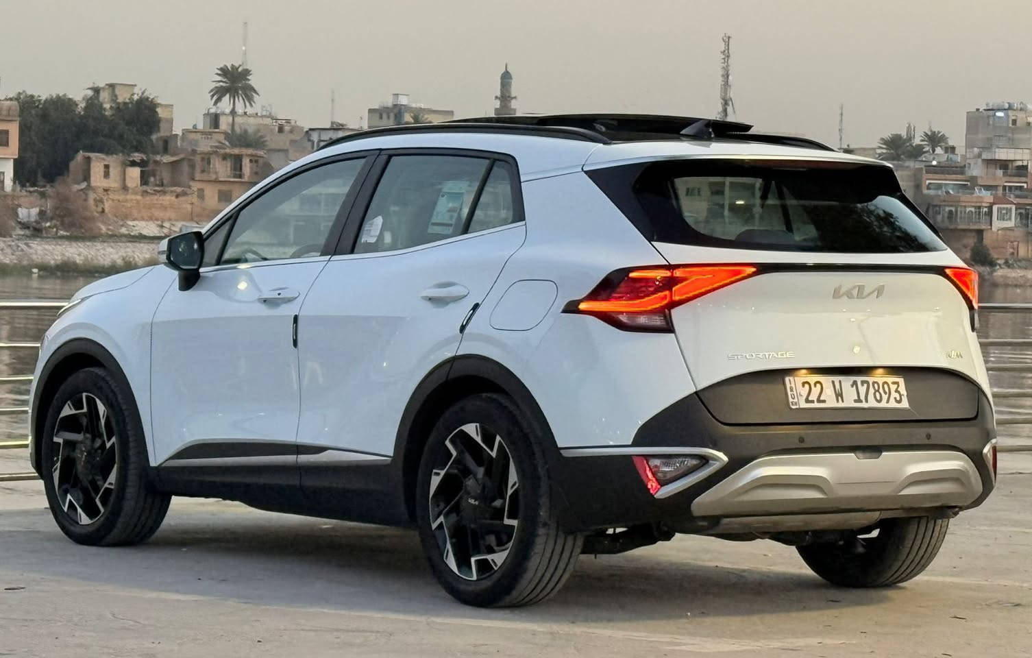 السلام عليكم للبيع كيا سبورتج رقم اربيل تحويل او وكالة مضمون موديل2024 وكالة nimكفالة عامة فول مواصفات 1/1
مواصفات السيارة
فتحة 
بصمة تشغيل
بصمة بيبان
تشغيل عن بعد
حساسات امامي خلفي
رادارت
قطعتين تبريد
شفتات ستيرن 
داخل ديجتال
كراسي كهرباء
مانع انحدار
اوتو هولد
انظمة قيادة
5كامرات
تدفئة بالكشنات
تدفئة بالستيرن
صندوك كهرباء
هند بريك بصمة
لدات امامي خلفي
اشاير بالمري
وبعد بيه هوايه مواصفات
عنواني بغداد الكاظمية قرب شارع اكد
للاستفسار:***********
***********
