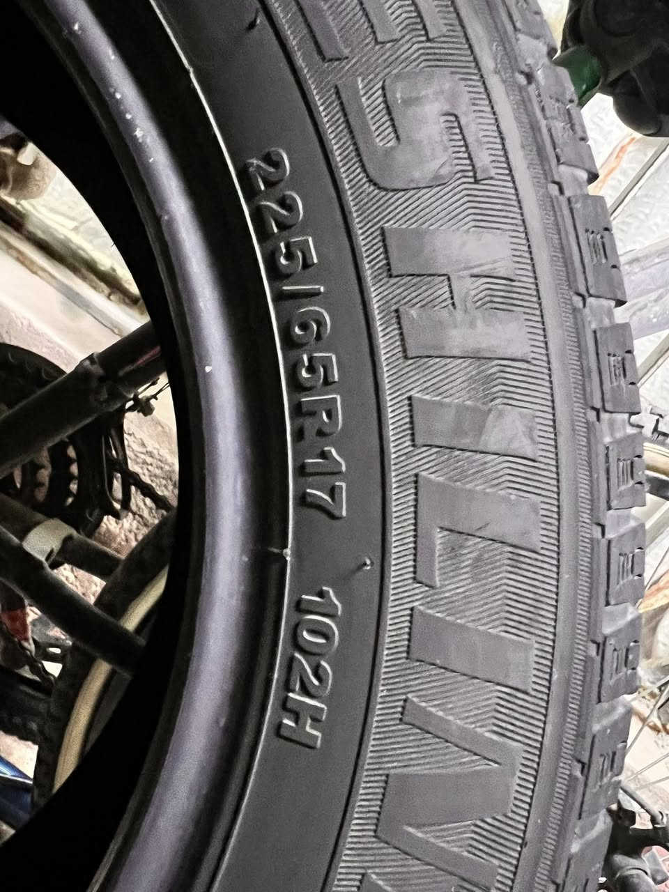 زوج تايرات نظافه 85‎%‎ انتاج 23 صيني السعر 75 الف دينار
القياس 225&65&17
واتساب ***********
