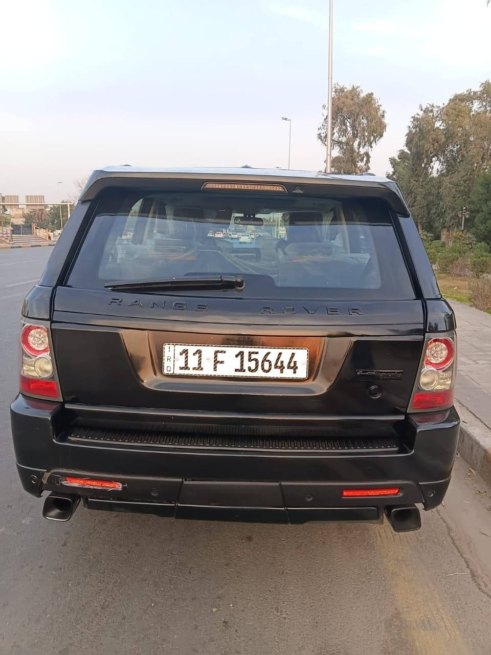 السلام عليكم سياره رانج روفر فئة سبورتج للبيع موديل ٢٠١١ رقم بغداد سنوية مجددة رقم دولي 
السيارة فول مواصفات أعلى مواصفات بالرانج المحرك عادي تنفس طبيعي 
السيارة حلوة ونظيفة 
للاتصال ***********
