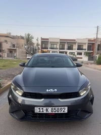 كيا فورتي موديل ٢٠٢٣وارد أمريكي بيها صبغ بنيد وصفحا جاملغ خلفي مصلح وت...