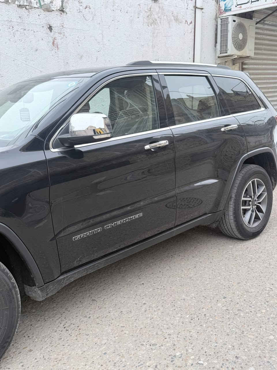 السلام عليكم
‏JEEP GRAND CHEROKEE 2021 

رقم مميز $$$$

عدد المسافات 50ميل 

جيب فئة:    Lemetd

موديل:   2021

مكينة:     V6 3.6

وارد امريكي

المواصفــات 

بانورامـــا

رادار جانبـي نقطة عميـاء رادار خلفـي

كشنات جلد 

ستيرن هيتـر + كهرباء

نظام توقف اوتـو ستوب

حساسـات امامي خلفي

صندوك كهربائـي

سماعات سستم صـوت

بصمة و تشغيل عن بعـد

كيج الكترونـي

نظام متعدد اوتو للطرق

مري قلاب وشفط

العنوان العمارة -قضاء المجر الكبير 

السعر 270  دولار

***********

اتصال او واتساب
