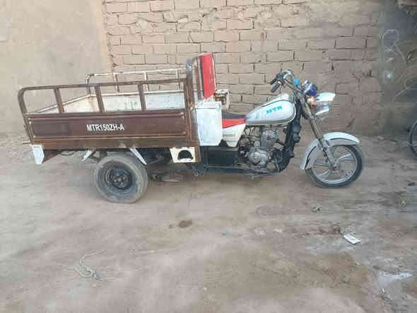 اسلام عليكم ستوتا ام تي ار كامله من كلشي شغاله نكر سلف بيها مكينه صقر 23 رقم اسود راعيها بسنيه لسعر 850او بيها مجال التصال ***********
