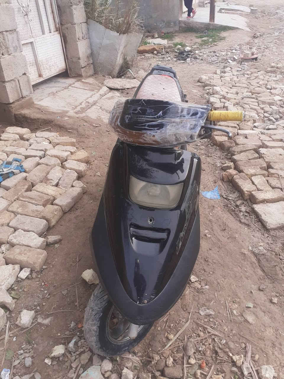 سلام عليكم دراجه للبيع فراشه شغاله سلف هندر نكره مابيهه نقص مكاني كاطون رحمه سعر ٢٥٠ بيه مجال *********** ما موجود فقط رقم
