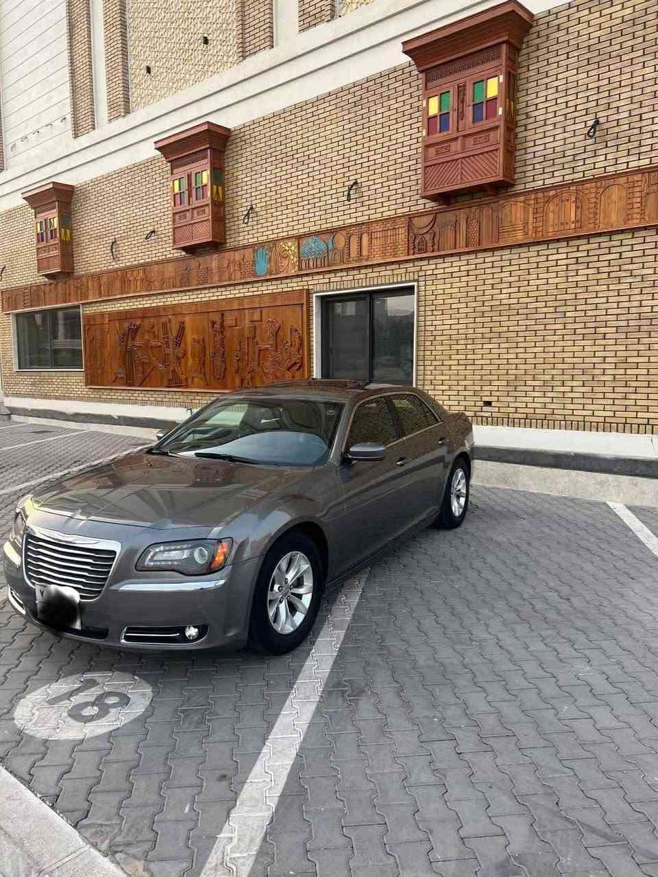 أوباما 14فول مواصفات تشغيل عن بعد فتحه سلايد كلاص حار بارد شفتات ستيرن كشنات تدليك وخزن ميموري اشتريت كهرباء وتدفئه كشنات تدفئه تبريد هواي مواصفات كصه جنطه مكينه كير حداده تبريد تخم تاير كفاله كينه 6سلندر 3600سياره جاهزه كل نقص مابيها الف ماتذب عليها مكان بصره سعر 65وبيها مجال حك الجيه ***********
